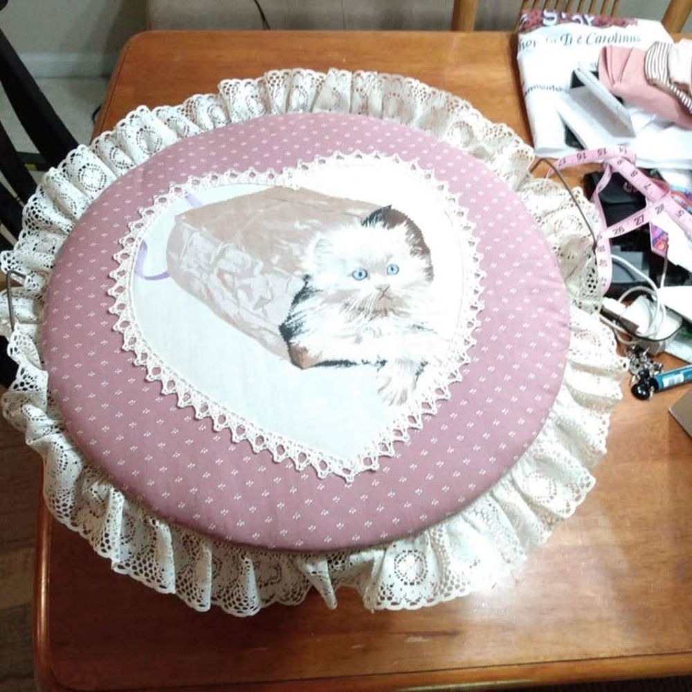Vintafe Sewing Basket